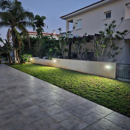 Family Home 普罗塔拉斯 外观 照片