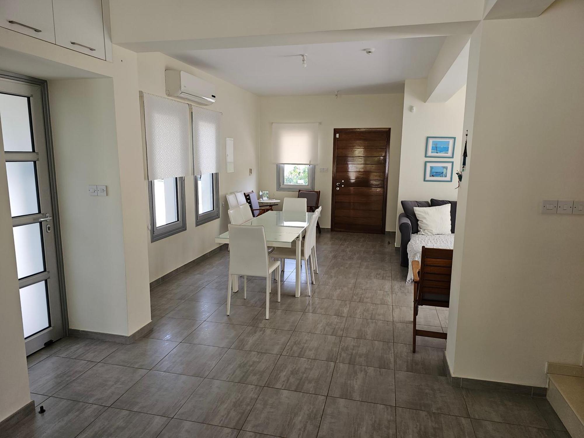 Family Home 普罗塔拉斯 外观 照片