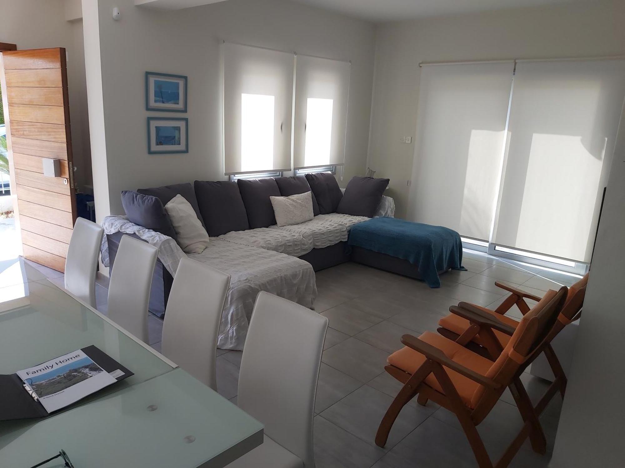 Family Home 普罗塔拉斯 外观 照片
